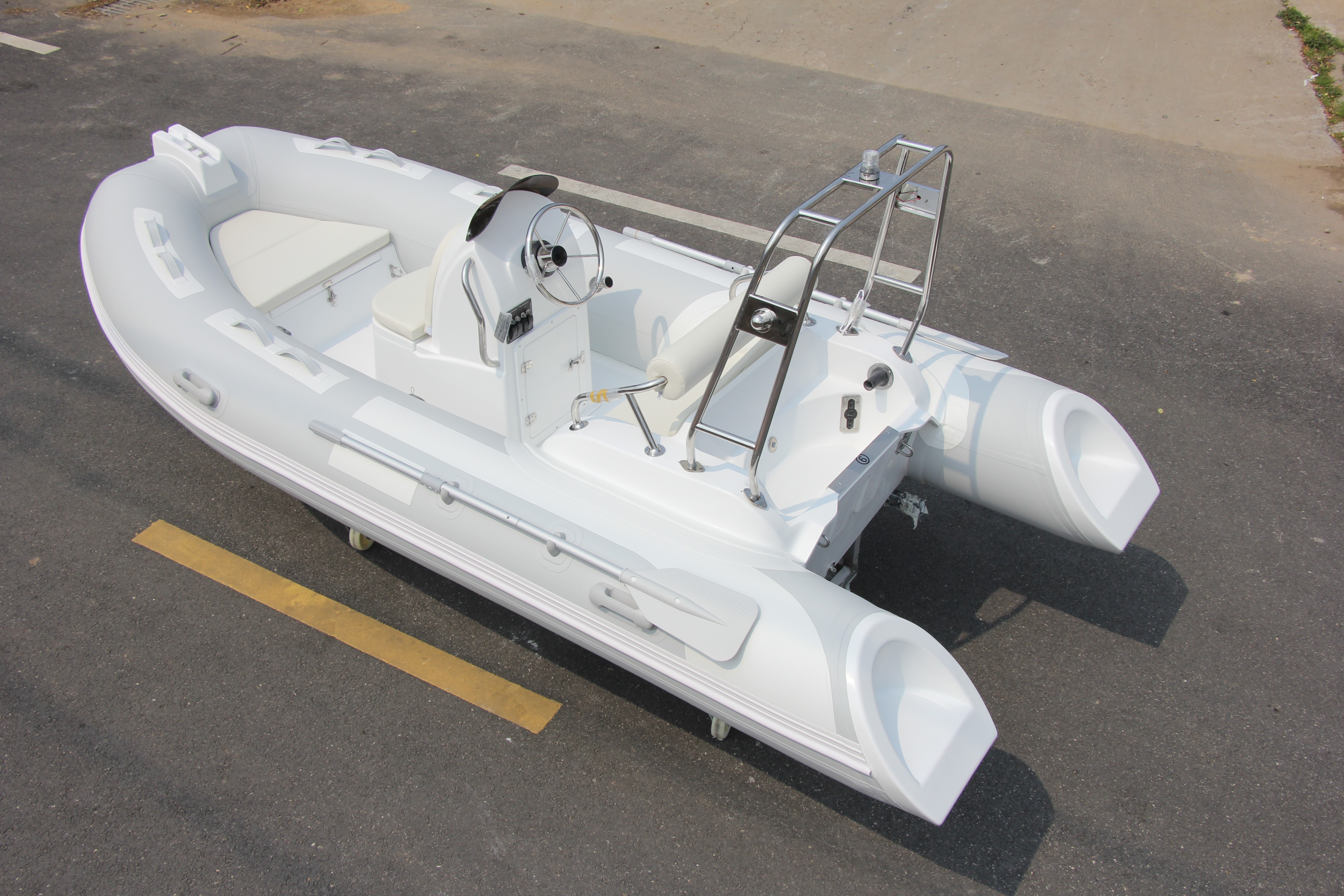 RIB Inflatable Boat Luxury Fib - Fishing Boat Fiberglass のレビューと価格